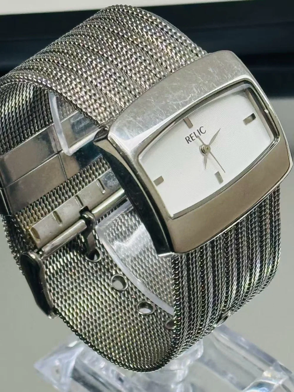 Relic Quartz Women’s Silver Tone Mesh Bracelet White Dial Watch Runs New Battery